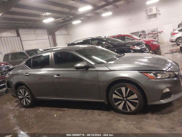 1N4BL4DW4MN334018 Nissan Altima Sv Intelligent Awd