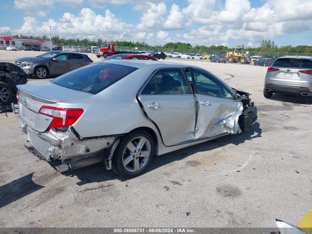 Toyota CAMRY SE 2014 4T1BF1FK1EU369452 Image 4