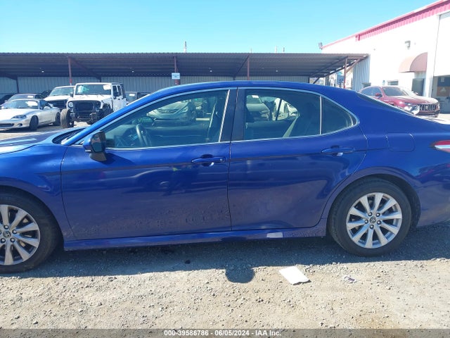 Toyota CAMRY LE 2018 JTNB11HK2J3007514 Image 14