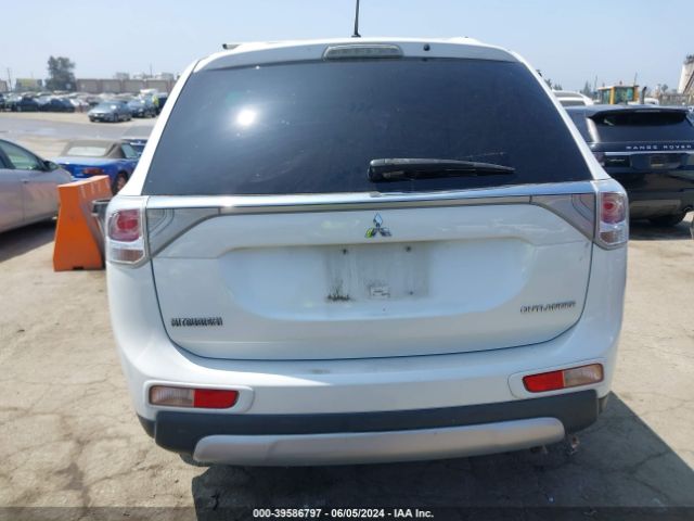JA4AD2A31FZ011570 Mitsubishi Outlander Es