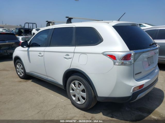 JA4AD2A31FZ011570 Mitsubishi Outlander Es