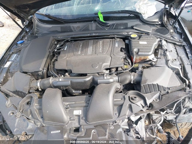 2015 JAGUAR XF SAJWJ0FF4F8U50037 Photo 9