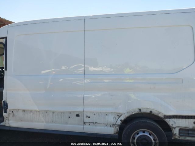 1FTYR2CM9HKA27796 Ford Transit-250