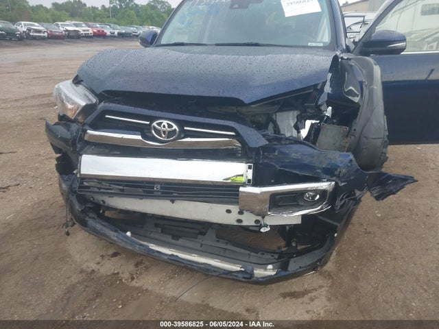 Toyota 4runner Limited 2022 JTEKU5JRXN5989034 Image 6