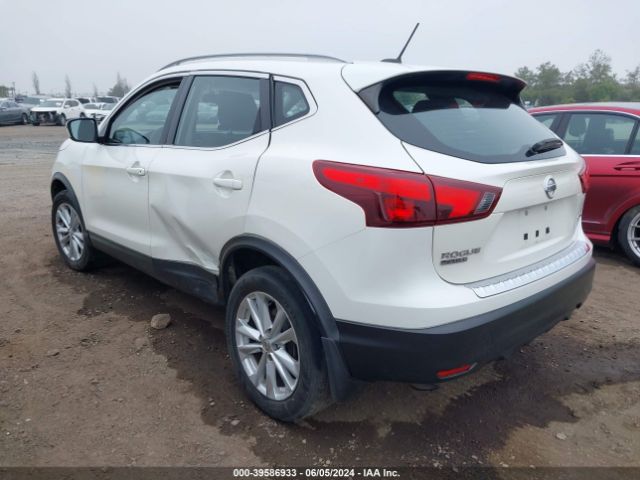 JN1BJ1CP8HW017211 Nissan Rogue Sport Sv