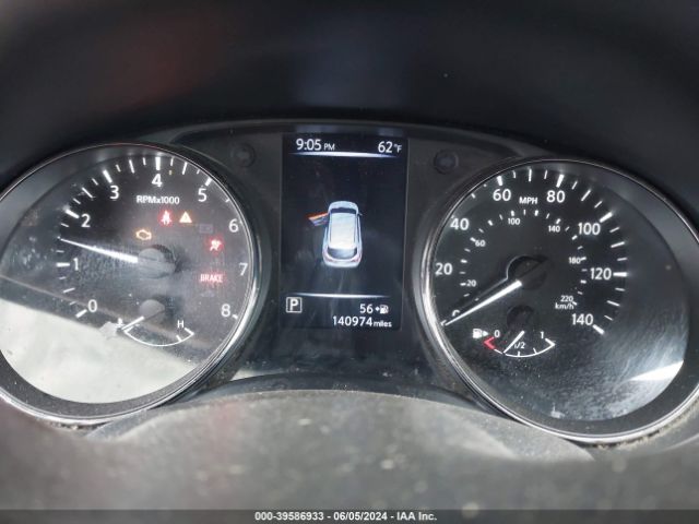 JN1BJ1CP8HW017211 Nissan Rogue Sport Sv