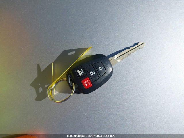 Toyota COROLLA LE 2017 5YFBURHE1HP692238 Image 11