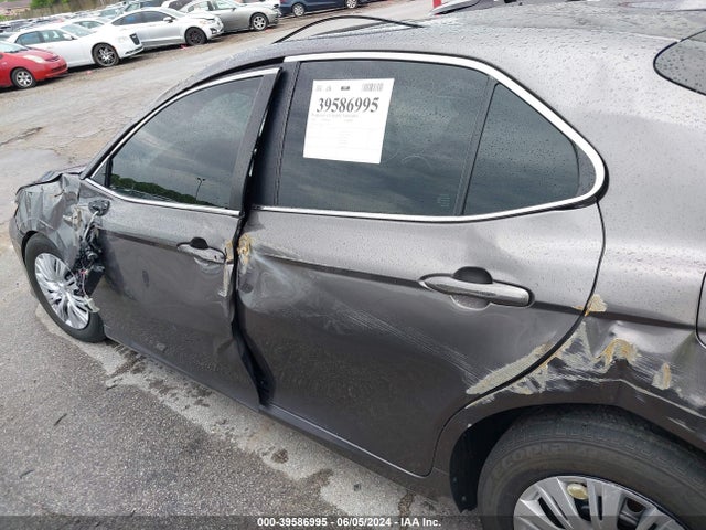 Toyota Camry Le Hybrid 2020 4T1E31AK0LU525541 Image 19
