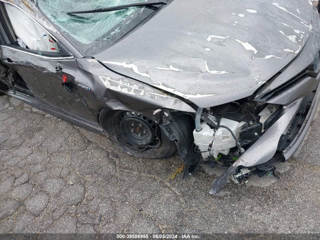 Toyota Camry Le Hybrid 2020 4T1E31AK0LU525541 Image 6