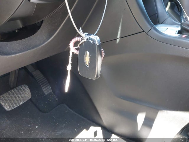 Chevrolet EQUINOX LT 2018 2GNAXKEX2J6226686 Image 11
