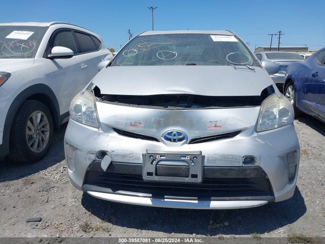 Toyota Prius Two 2015 JTDKN3DUXF0445475 Image 12