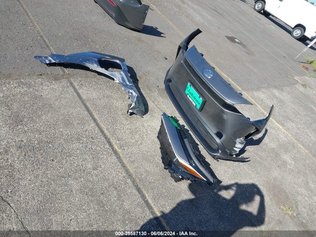 Toyota BZ4X XLE 2024 JTMABACA1RA059607 Image 12