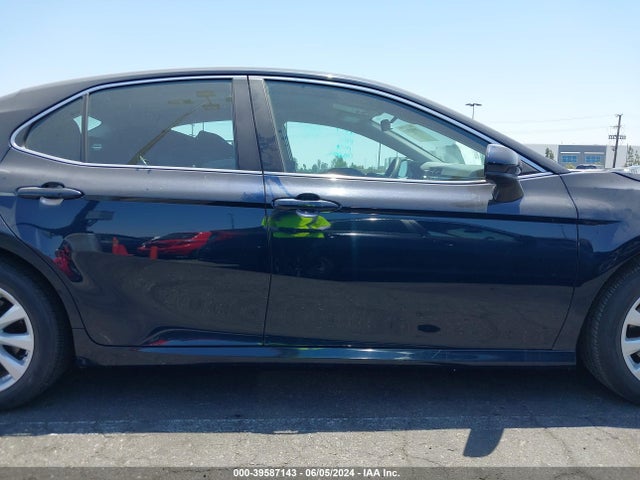 Toyota CAMRY LE 2020 4T1C11AK3LU993907 Image 14