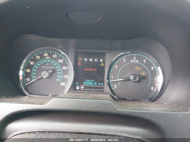 2012 JAGUAR XF SAJWA0HB7CLS50367 Photo 6