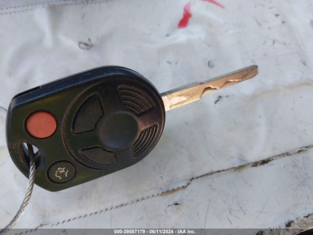 1FADP3M20HL211077 Ford FOCUS SEL