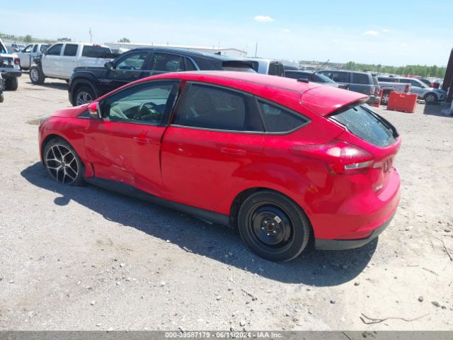 1FADP3M20HL211077 Ford FOCUS SEL