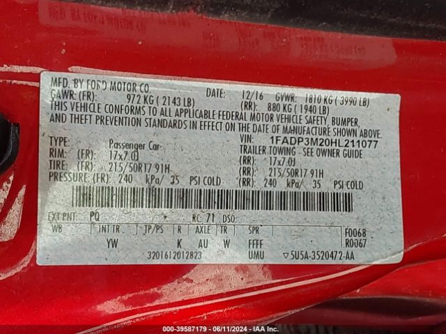 1FADP3M20HL211077 Ford FOCUS SEL