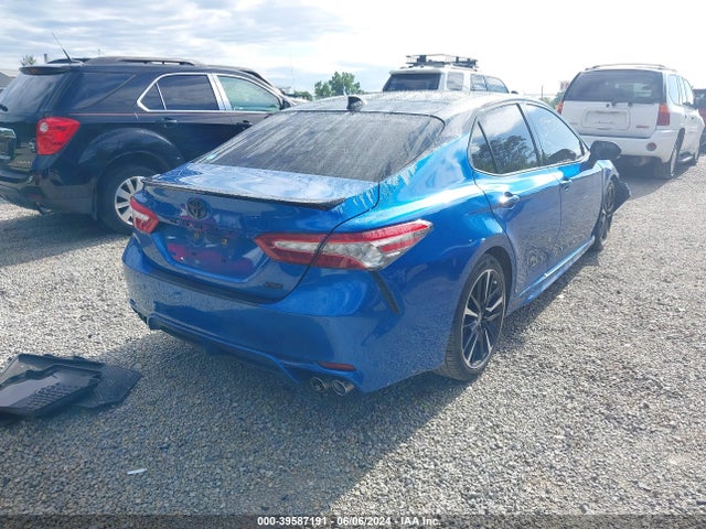 Toyota CAMRY XSE 2018 4T1B61HK8JU096887 Image 4