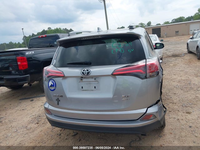 Toyota Rav4 Xle 2018 JTMRFREV3JJ199894 Image 16