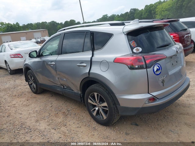 Toyota Rav4 Xle 2018 JTMRFREV3JJ199894 Image 3