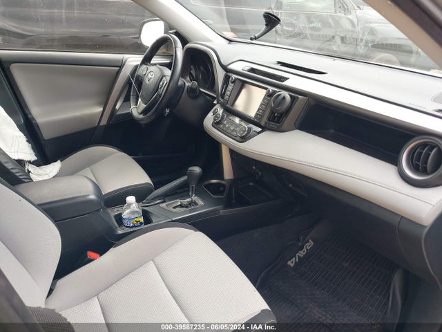 Toyota Rav4 Xle 2018 JTMRFREV3JJ199894 Image 5