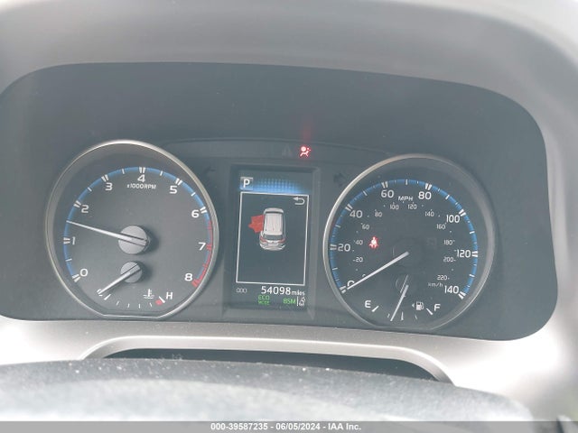 Toyota Rav4 Xle 2018 JTMRFREV3JJ199894 Image 7