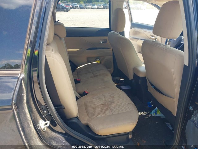 JA4AD3A35GZ042778 Mitsubishi Outlander Se