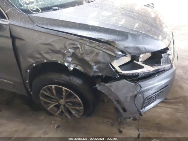 3VV2B7AX2LM033303 Volkswagen Tiguan 2.0t Se/2.0t Se R-line Black/2.0t Sel