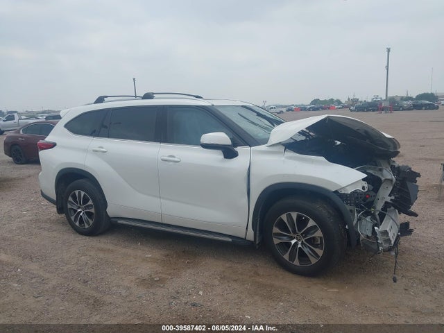 Toyota Highlander Xle 2021 5TDGZRAH4MS533694 Image 14