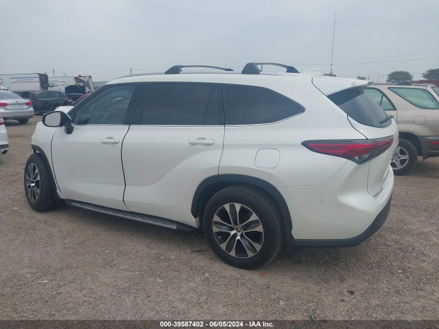 Toyota Highlander Xle 2021 5TDGZRAH4MS533694 Image 15