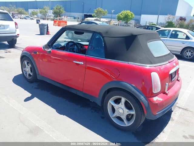 2006 MINI COOPER WMWRF33576TG15117 Photo 2