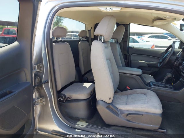 Chevrolet Colorado Wt 2018 1GCHSBEN2J1252549 Image 8