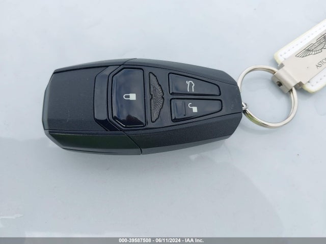 Aston Martin Vantage 2020 SCFSMGAW1LGN03400 Image 11