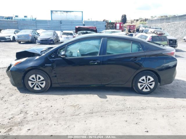 JTDKARFU1G3020769 Toyota Prius Four