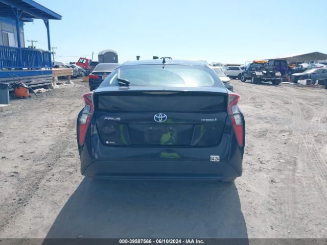JTDKARFU1G3020769 Toyota Prius Four