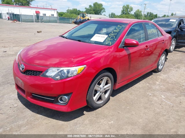 Toyota CAMRY SE 2014 4T1BF1FK3EU808439 Image 2