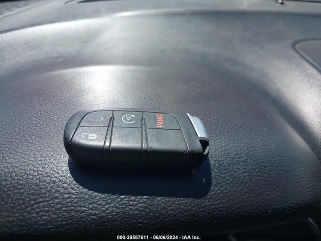 3C4PDCGG6ET280427 Dodge Journey Crossroad