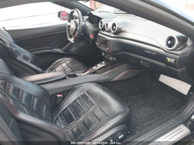 ZFF77XJA9F0205692 Ferrari CALIFORNIA T