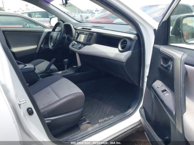 JTMWFREV8EJ020662 Toyota Rav4 Xle