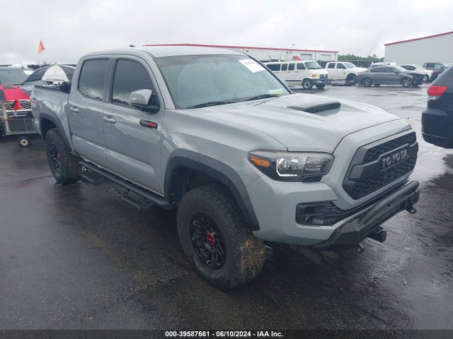 Toyota Tacoma Trd Pro 2017 5TFCZ5AN1HX092491 main image