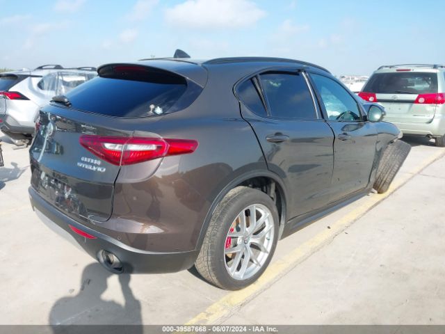 ZASFAKNN8J7B94378 Alfa Romeo Stelvio Ti Sport Awd