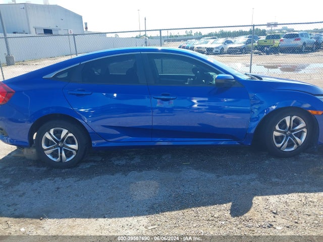 Honda Civic Lx 2018 2HGFC2F59JH547282 Image 13