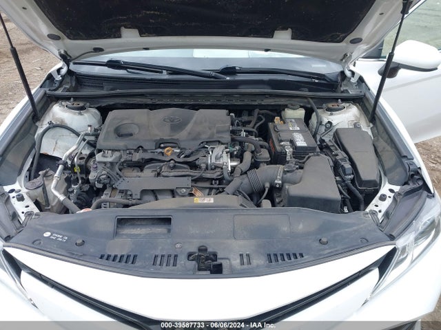 Toyota CAMRY LE 2018 4T1B11HK6JU004979 Image 10
