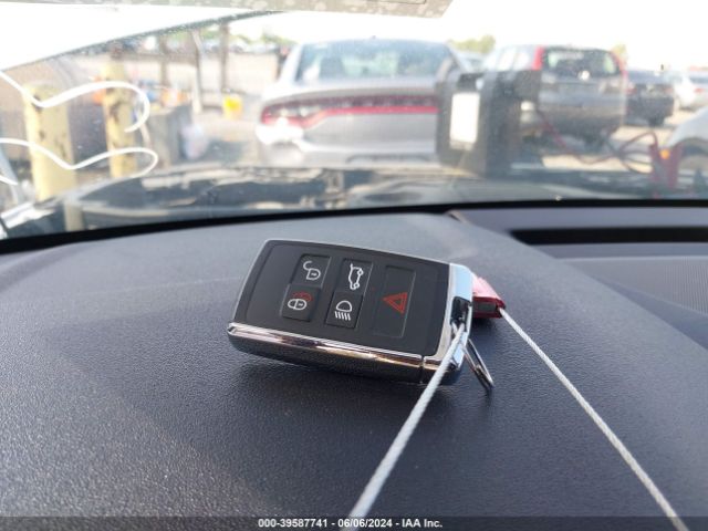 SALYT2EX1NA331692 Land Rover Range Rover Velar P250 R-dynamic S