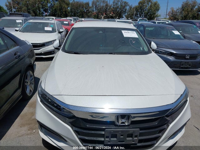 Honda ACCORD LX 2018 1HGCV1F1XJA083390 Image 12