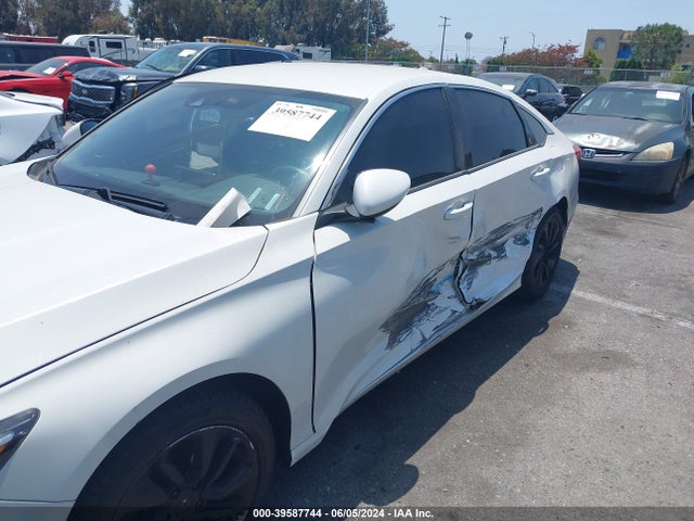 Honda ACCORD LX 2018 1HGCV1F1XJA083390 Image 6