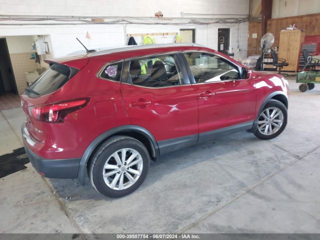 JN1BJ1CR1JW203079 Nissan Rogue Sport Sv