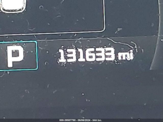 5XYPKDA50GG083430 KIA Sorento 3.3l Sx