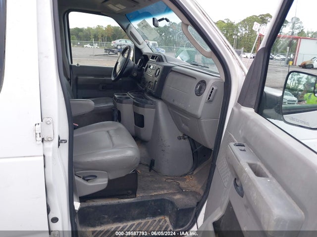 Ford E-250 Commercial 2014 1FTNE2EL1EDA49813 Image 5