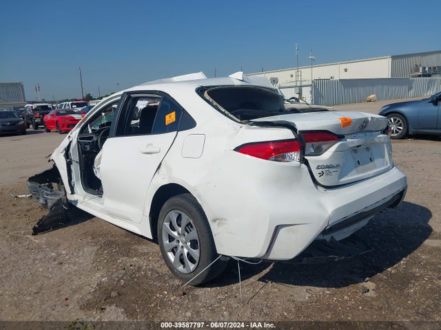 Toyota COROLLA LE 2021 5YFEPMAE4MP180291 Image 3